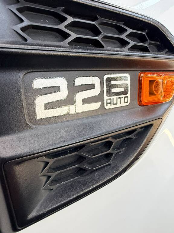 FORD EVEREST EVEREST 2.2 TDCi  XLS A/T - 18