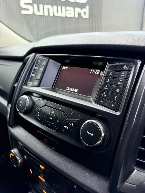 FORD EVEREST EVEREST 2.2 TDCi  XLS A/T - 8