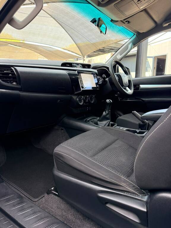 TOYOTA HILUX HILUX 2.4 GD-6 RB RAIDER P/U E/CAB - 17