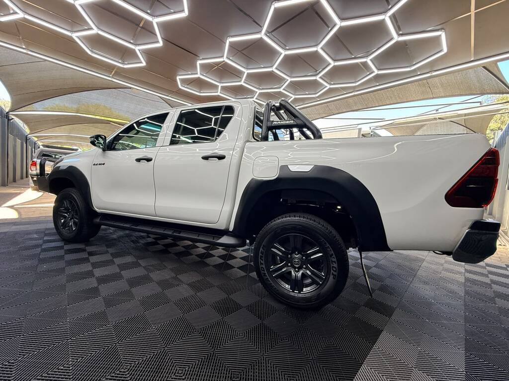TOYOTA HILUX HILUX 2.4 GD-6 RAIDER 4X4 P/U D/C - 15