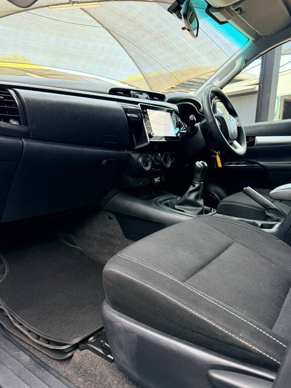 TOYOTA HILUX HILUX 2.4 GD-6 RAIDER 4X4 P/U D/C - 17