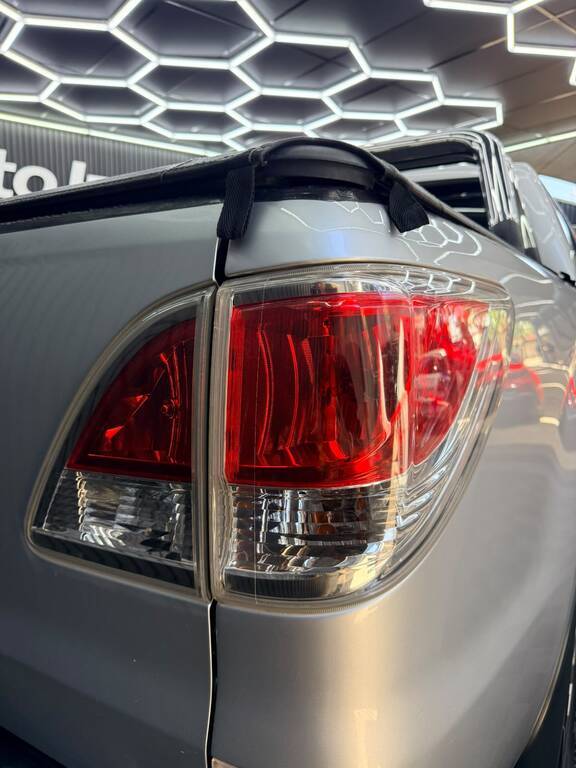MAZDA BT 50 SERIES BT-50 3.2TDi SLE 4X4 A/T P/U D/C - 5