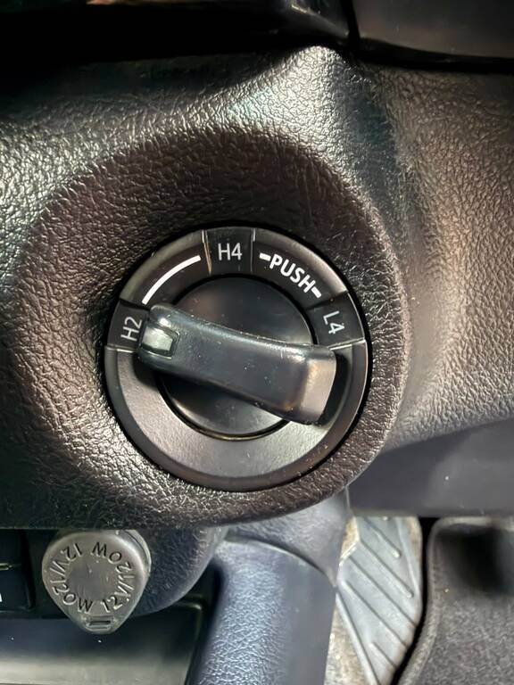 TOYOTA HILUX HILUX 2.4 GD-6 RAIDER 4X4 A/T P/U D/C - 17