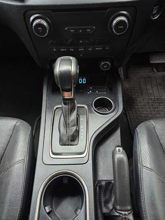 FORD EVEREST EVEREST 2.0D XLT A/T - 17