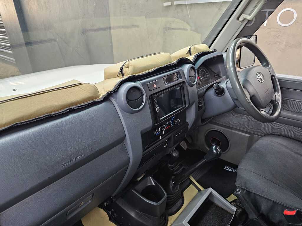 TOYOTA LAND CRUISER PICK UP LAND CRUISER 79 4.5D P/U D/C - 13