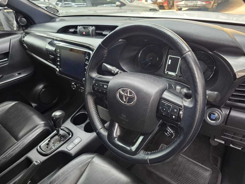 TOYOTA HILUX HILUX 2.8 GD-6 RB LEGEND A/T P/U D/C - 11
