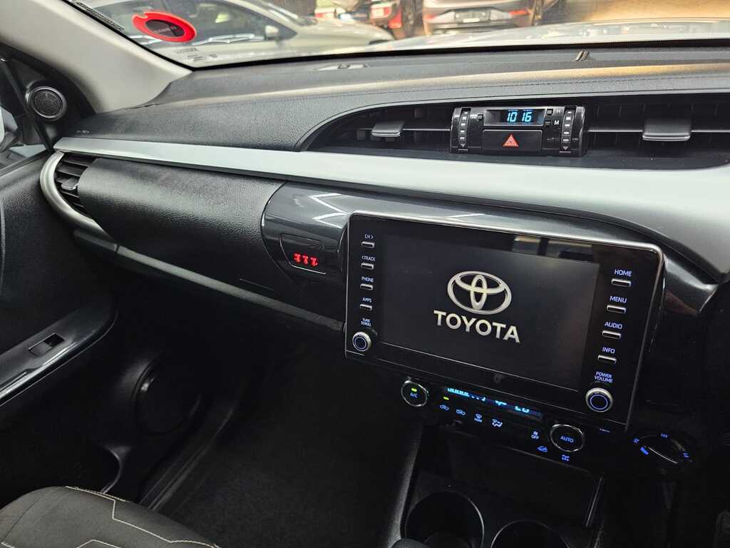 TOYOTA HILUX HILUX 2.8 GD-6 RAIDER 4X4 A/T P/U D/C - 15