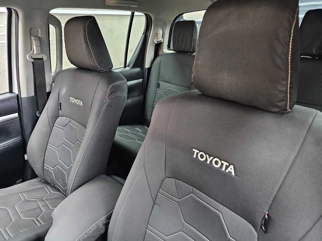 TOYOTA HILUX HILUX 2.8 GD-6 RAIDER 4X4 A/T P/U D/C - 18