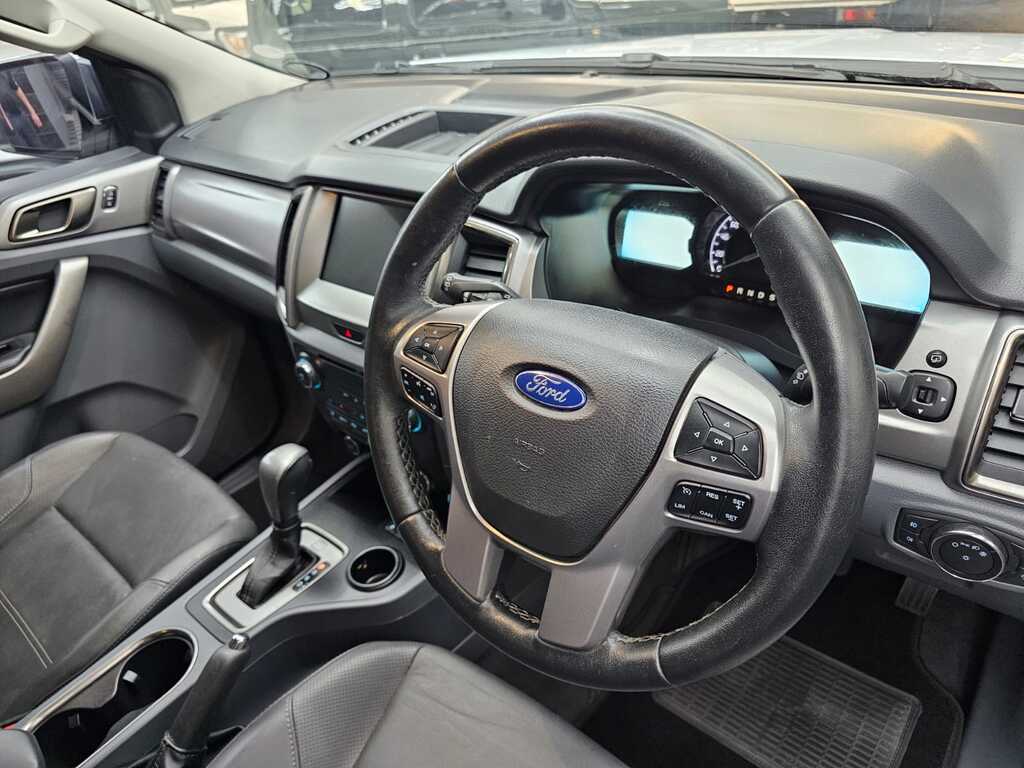 FORD EVEREST EVEREST 2.2 TDCi  XLT A/T - 12