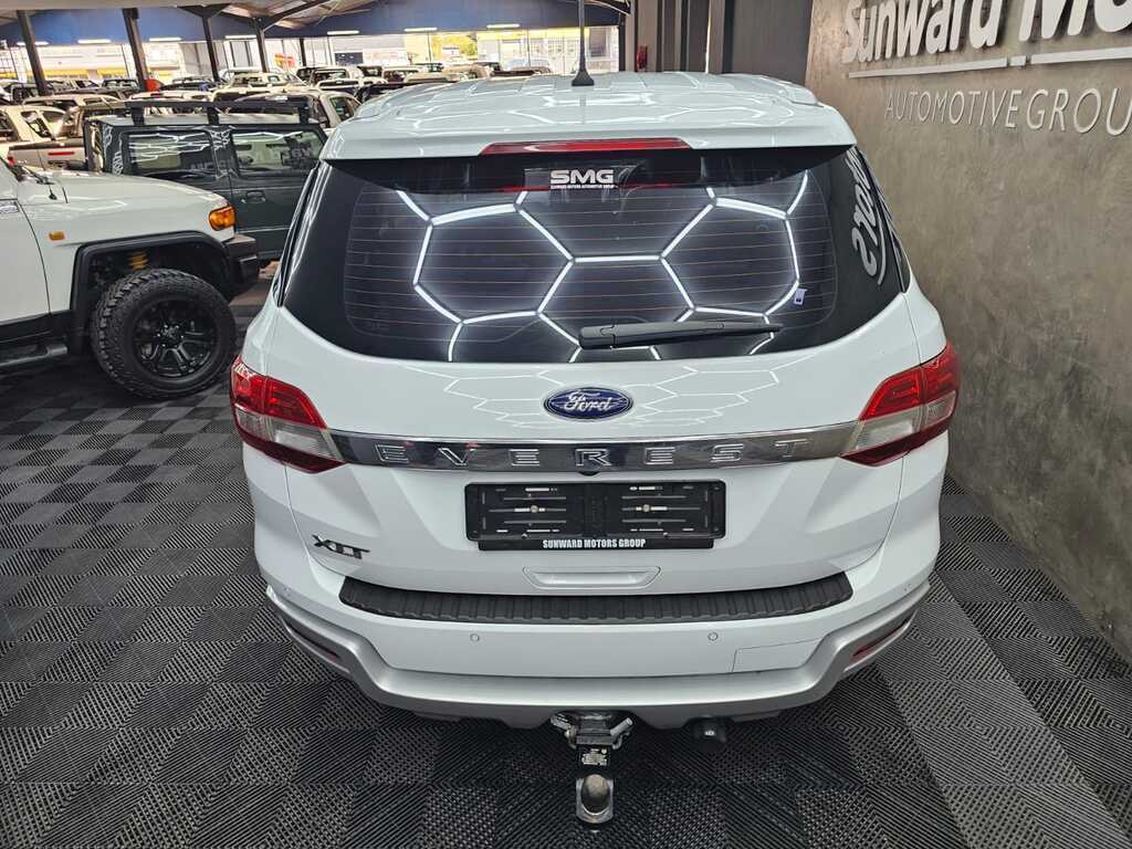 FORD EVEREST EVEREST 2.2 TDCi  XLT A/T - 7