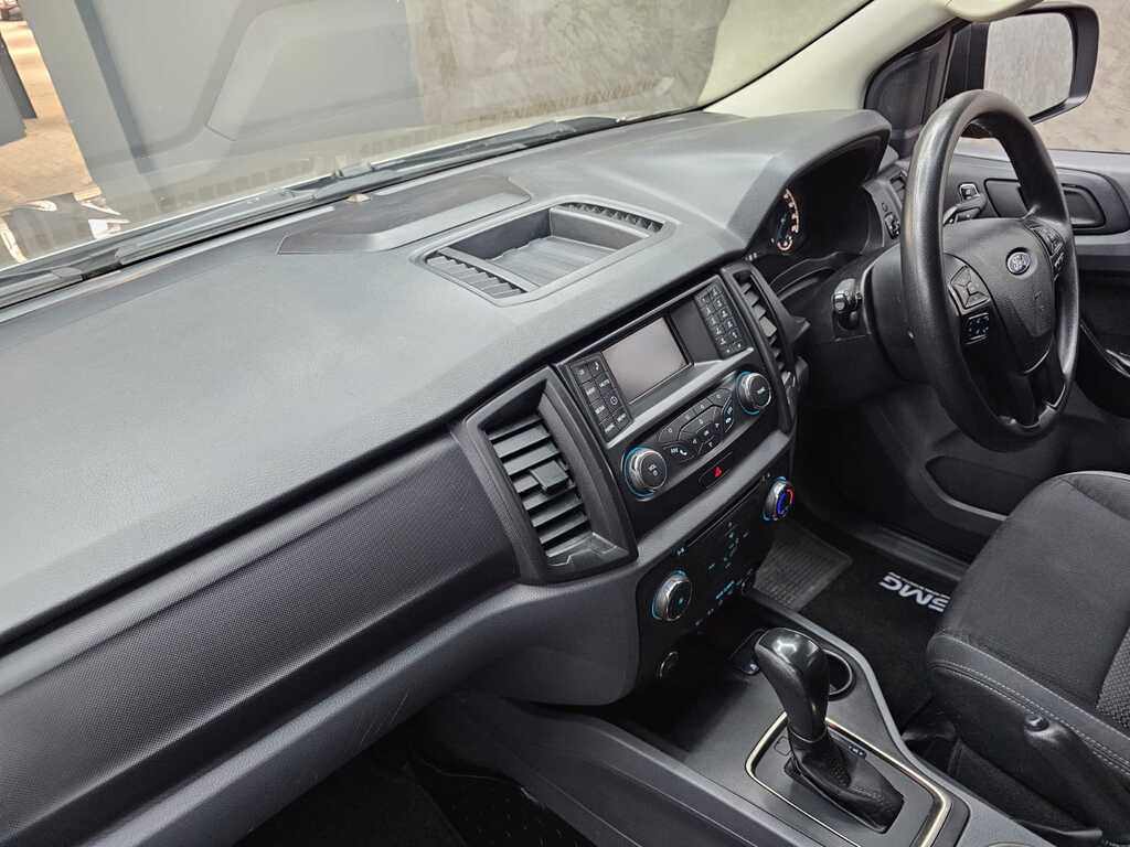 FORD EVEREST EVEREST 2.2 TDCi  XLS A/T - 13