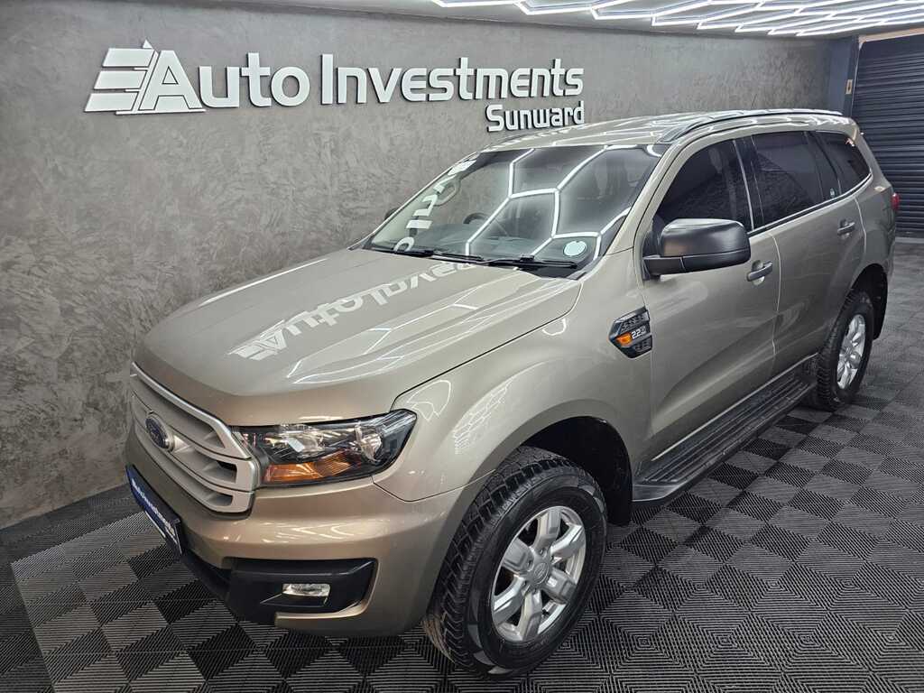 FORD EVEREST EVEREST 2.2 TDCi  XLS A/T - 2