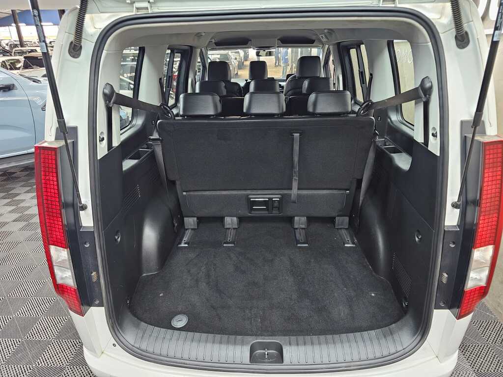 HYUNDAI STARIA STARIA 2.2D EXECUTIVE A/T - 9
