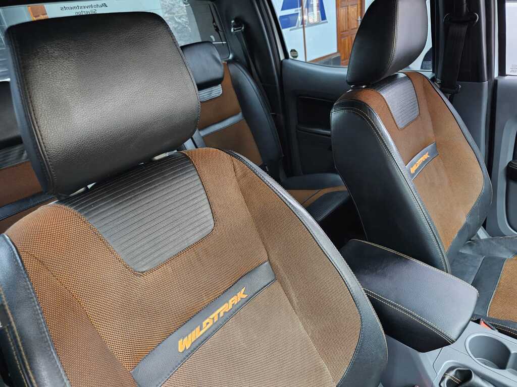 FORD RANGER RANGER 3.2TDCi WILDTRAK A/T P/U D/C - 19