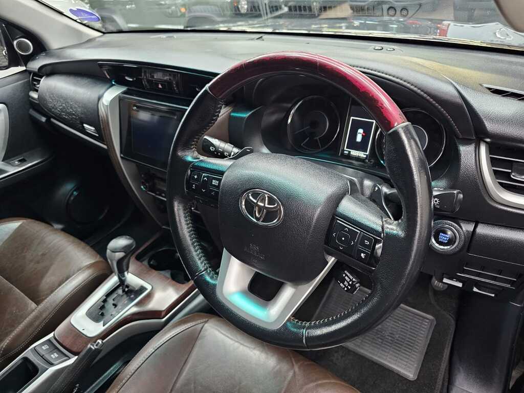 TOYOTA FORTUNER FORTUNER 2.8GD-6 R/B A/T - 11