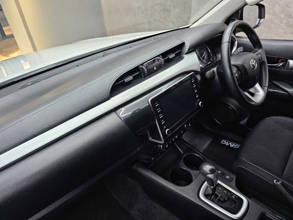 TOYOTA HILUX HILUX 2.8 GD-6 RAIDER 4X4 A/T P/U D/C - 12