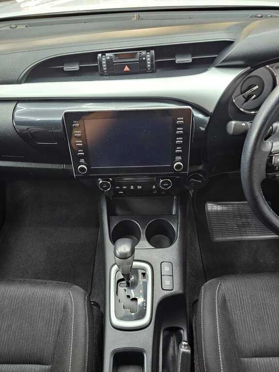 TOYOTA HILUX HILUX 2.8 GD-6 RAIDER 4X4 A/T P/U D/C - 14