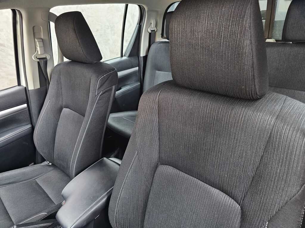 TOYOTA HILUX HILUX 2.8 GD-6 RAIDER 4X4 A/T P/U D/C - 18