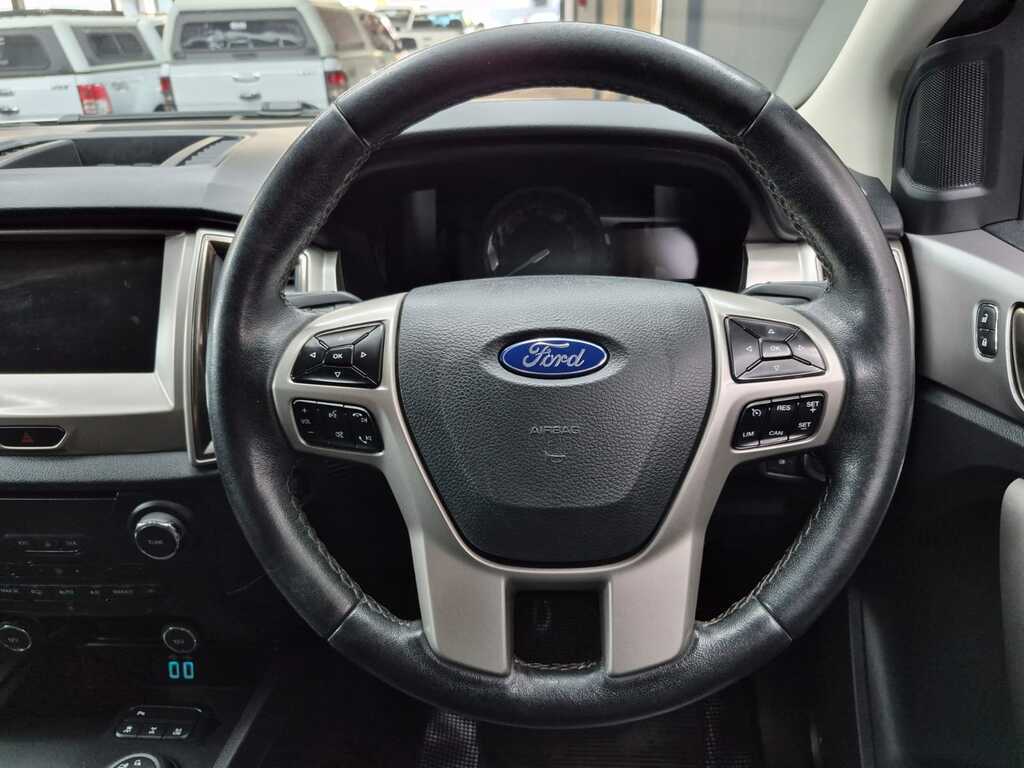 FORD EVEREST EVEREST 3.2 TDCi XLT 4X4 A/T