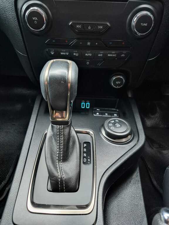 FORD EVEREST EVEREST 3.2 TDCi XLT 4X4 A/T