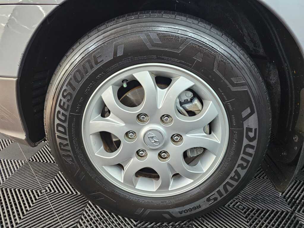 HYUNDAI H-1 H-1 2.5 CRDI (VGT) WAGON A/T - 10