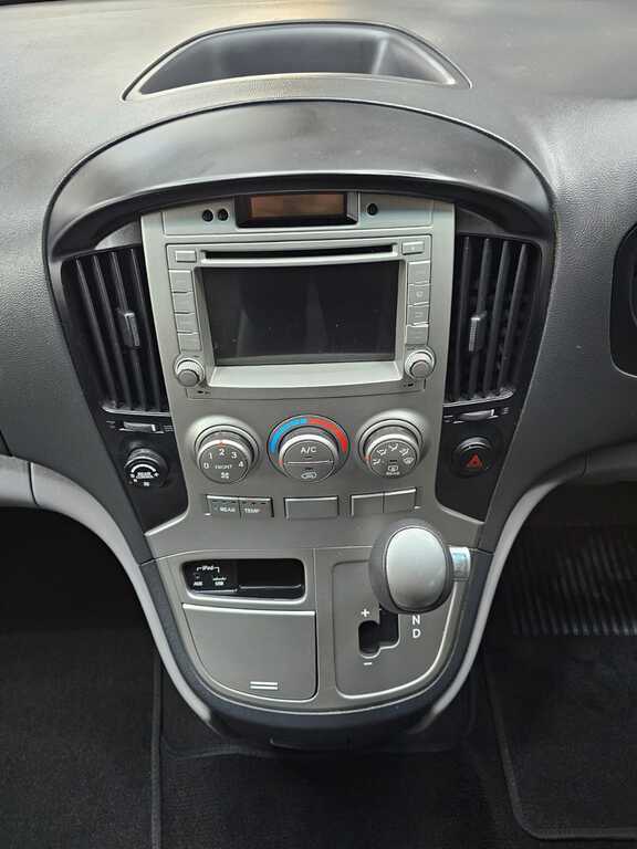 HYUNDAI H-1 H-1 2.5 CRDI (VGT) WAGON A/T - 15
