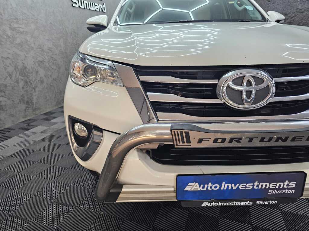 TOYOTA FORTUNER FORTUNER 2.4GD-6 R/B