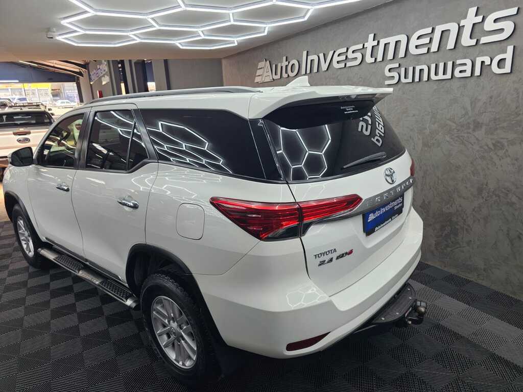 TOYOTA FORTUNER FORTUNER 2.4GD-6 R/B