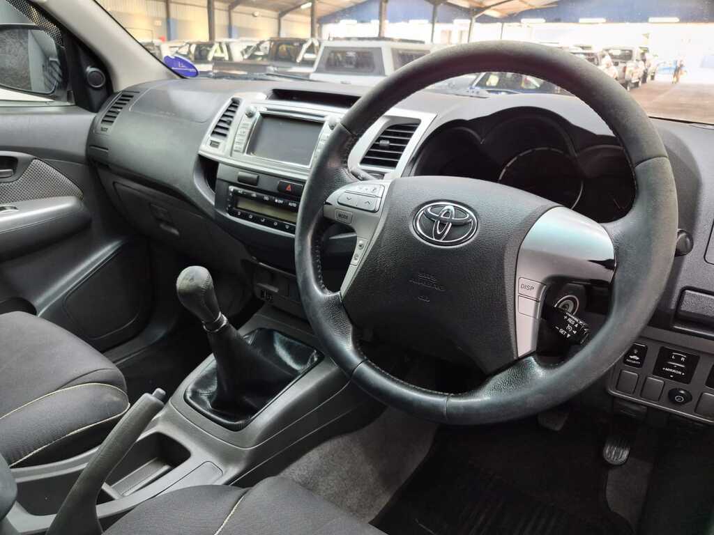 TOYOTA HI-LUX HILUX 3.0 D-4D RAIDER R/B P/U D/C