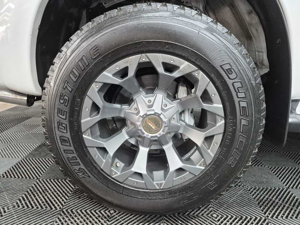 TOYOTA HI-LUX HILUX 3.0 D-4D RAIDER R/B P/U D/C