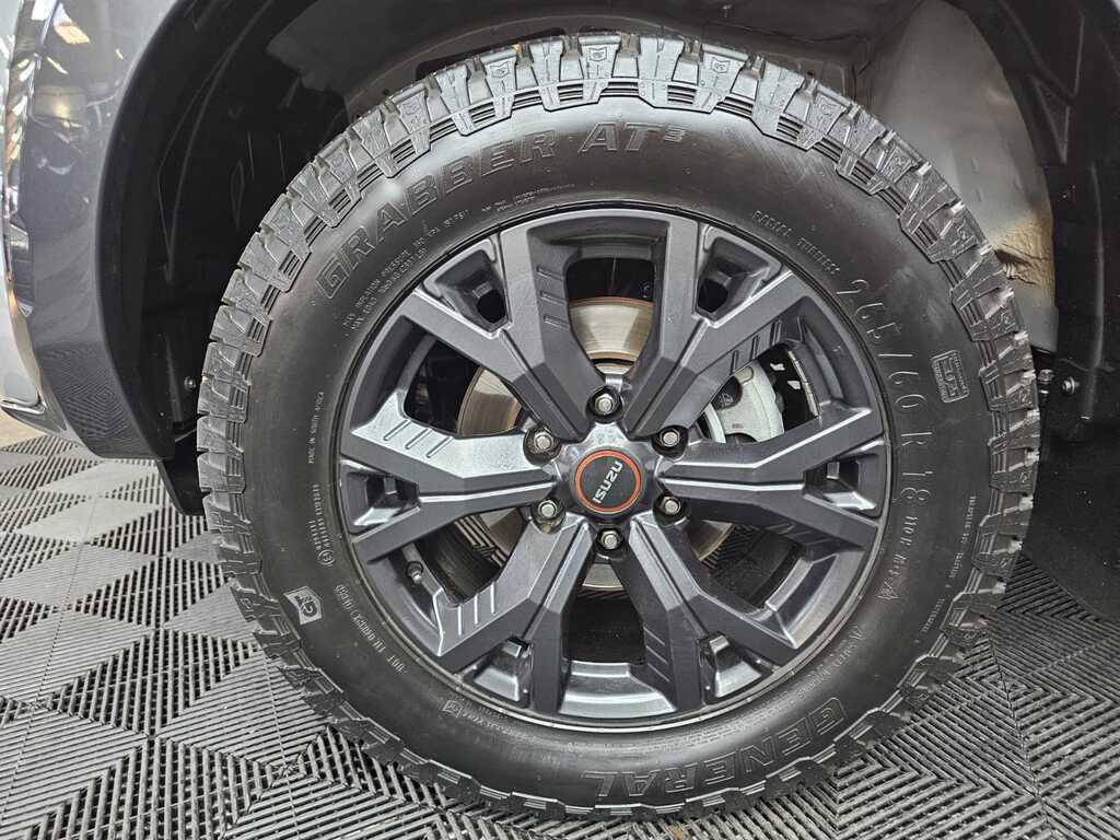 ISUZU D-MAX D-MAX 3.0 Ddi V-CROSS HR A/T D/C P/U