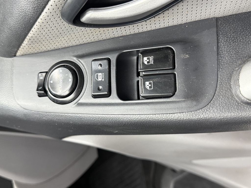 HYUNDAI H-1 H-1 2.5 CRDI (VGT) WAGON A/T - 14