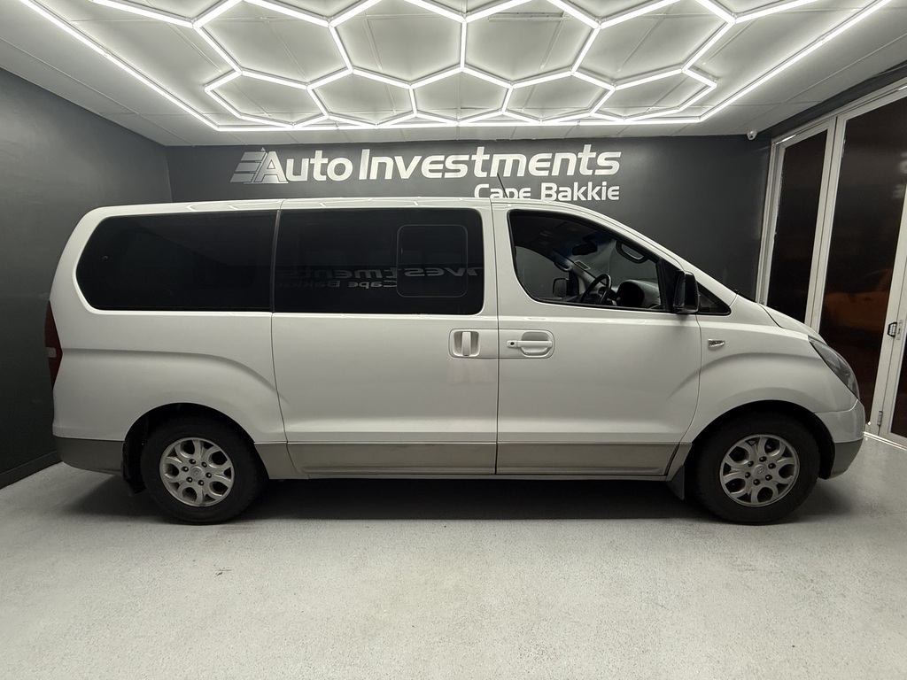 HYUNDAI H-1 H-1 2.5 CRDI (VGT) WAGON A/T - 2