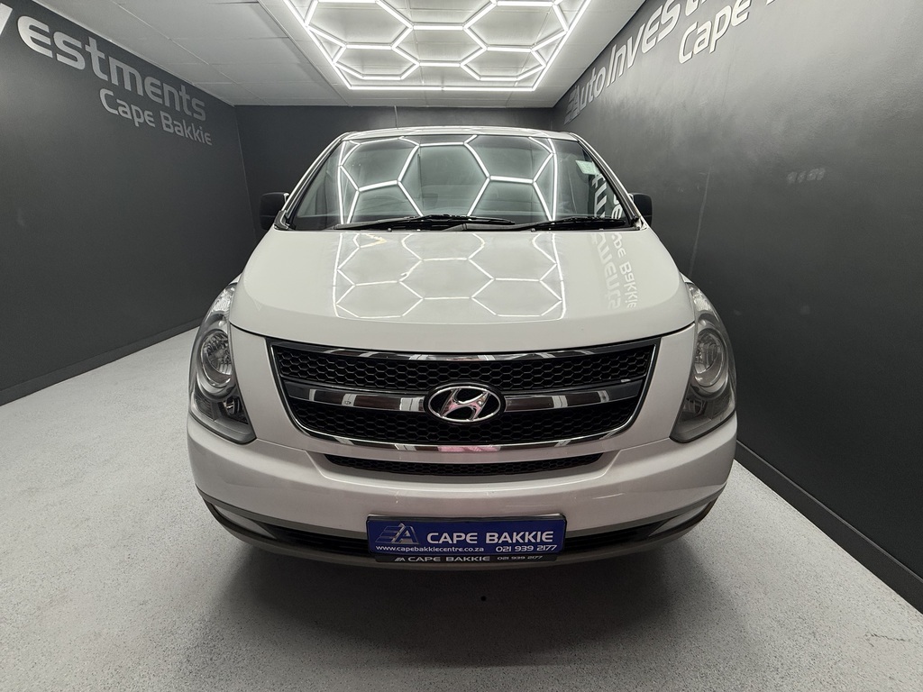 HYUNDAI H-1 H-1 2.5 CRDI (VGT) WAGON A/T - 7