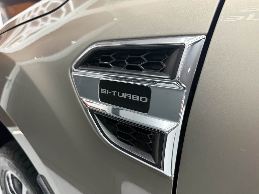 FORD EVEREST EVEREST 2.0D BI-TURBO LTD 4X4 A/T - 17