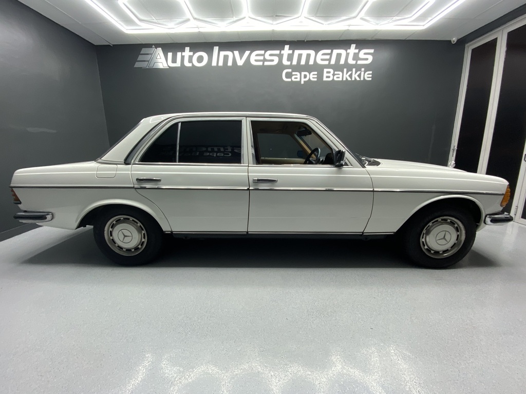 MERCEDES-BENZ W123 SHAPE SEDAN 230 E A/T A/C (W 123)