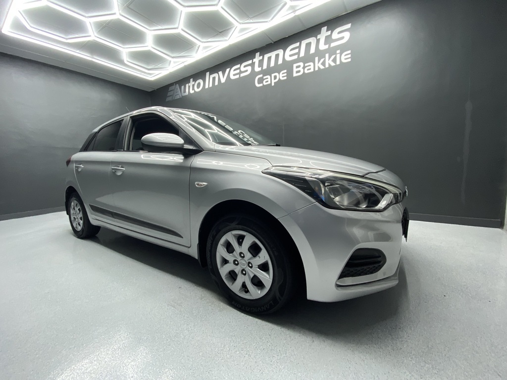 HYUNDAI i20 i20 1.4 MOTION A/T