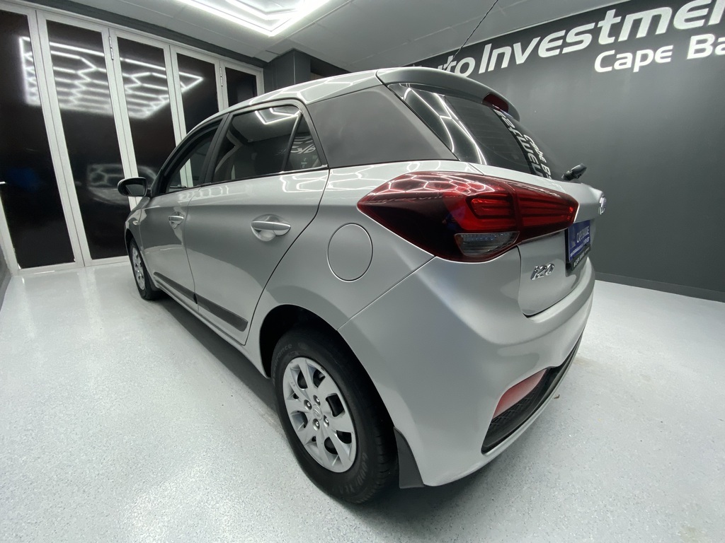 HYUNDAI i20 i20 1.4 MOTION A/T