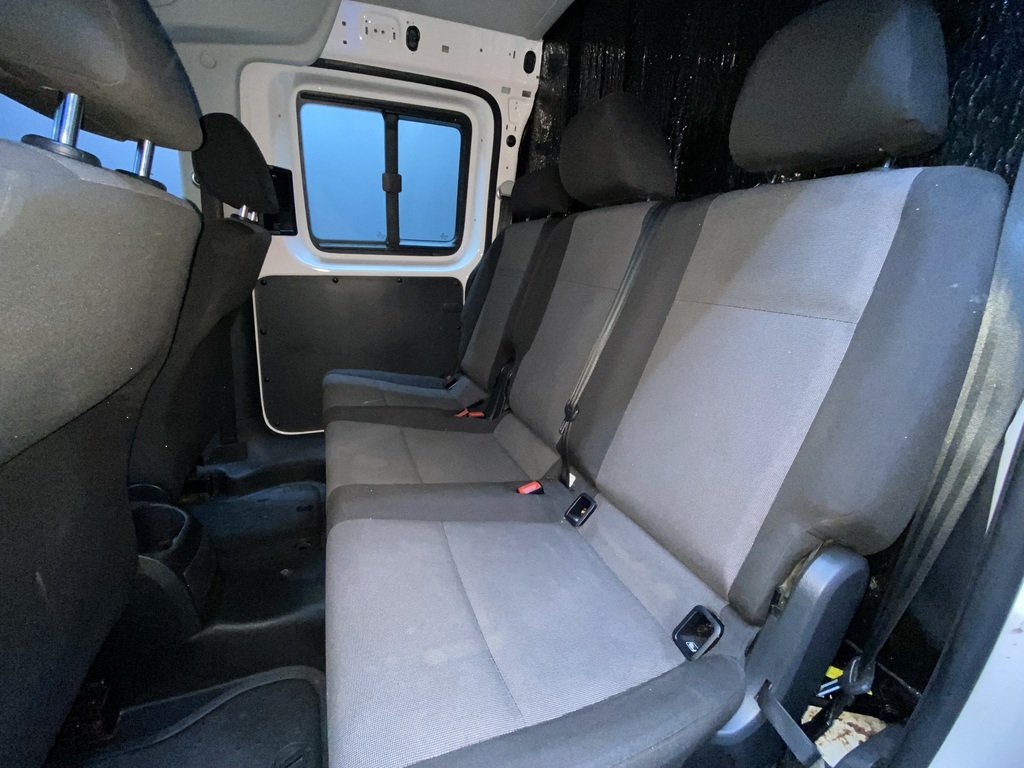 VOLKSWAGEN CADDY CADDY4 MAXI CREWBUS 2.0 TDi