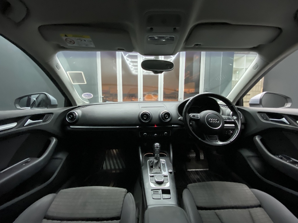 AUDI A3 A3 SPORTBACK 1.8T FSI SE STRONIC