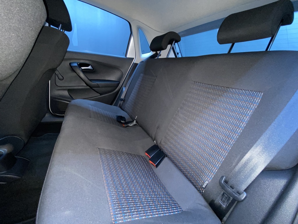 VOLKSWAGEN POLO VIVO POLO VIVO 1.4 TRENDLINE (5DR)