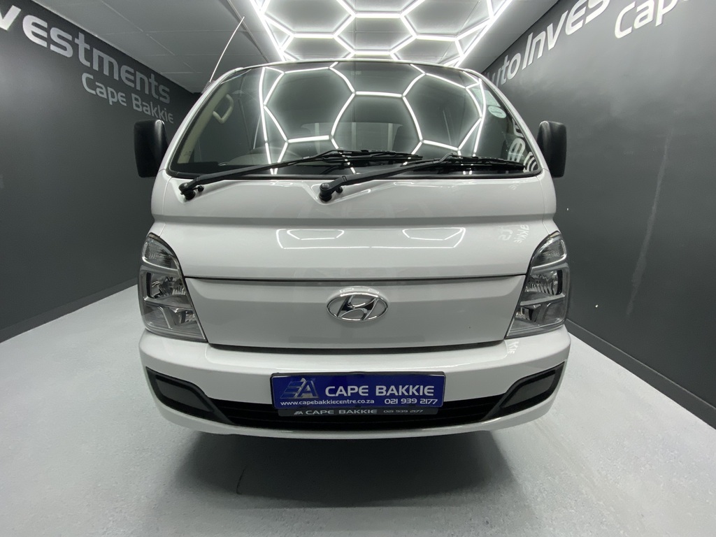 HYUNDAI H100 H100 2.6D A/C F/C D/S