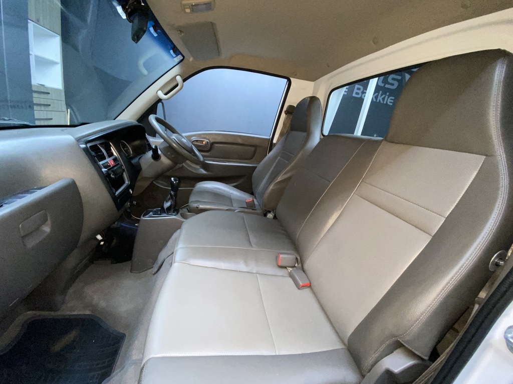 HYUNDAI H100 H100 2.6D A/C F/C D/S