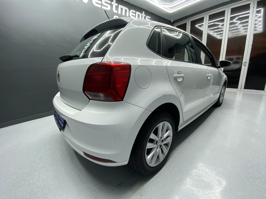 VOLKSWAGEN POLO VIVO POLO VIVO 1.4 COMFORTLINE (5DR)