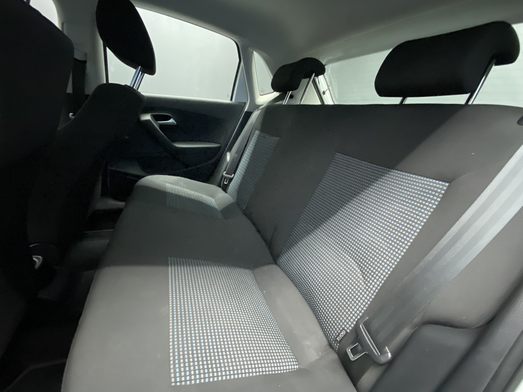 VOLKSWAGEN POLO VIVO POLO VIVO 1.4 COMFORTLINE (5DR)