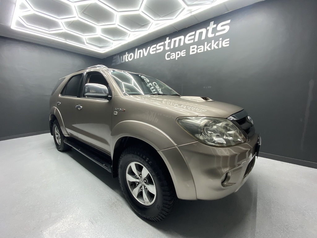 TOYOTA FORTUNER FORTUNER 3.0D-4D 4X4 - 1