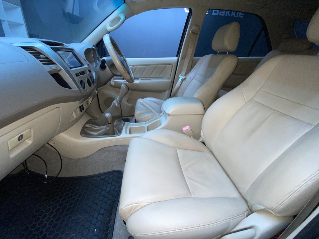 TOYOTA FORTUNER FORTUNER 3.0D-4D 4X4 - 8