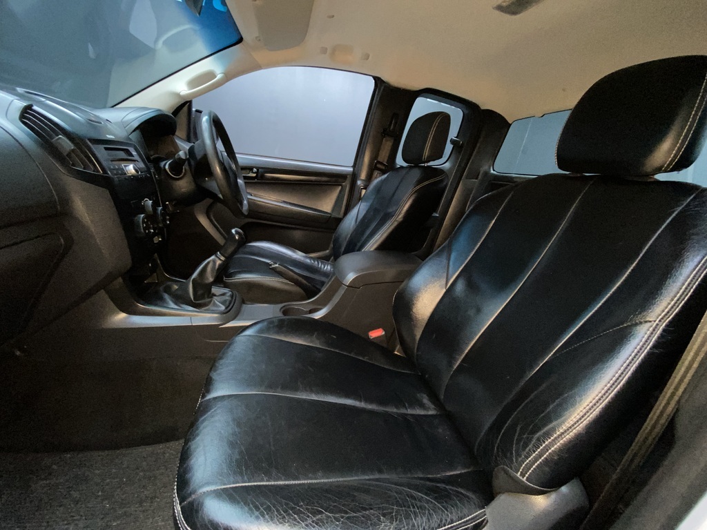 ISUZU D-MAX D-MAX 250 HO HI-RIDER E/CAB P/U - 9