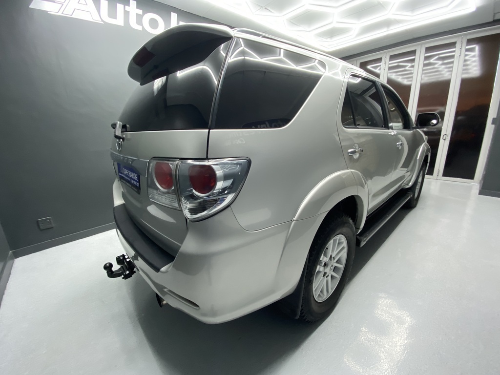 TOYOTA FORTUNER FORTUNER 3.0D-4D R/B A/T - 3