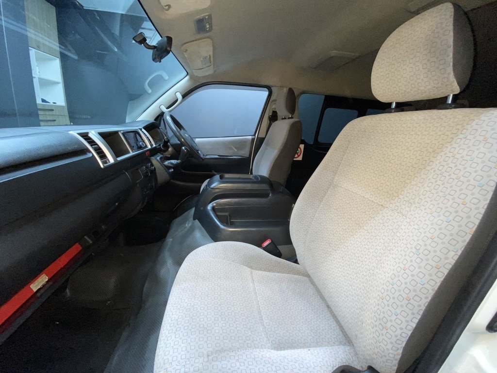 TOYOTA QUANTUM QUANTUM 2.5 D-4D 10 SEAT